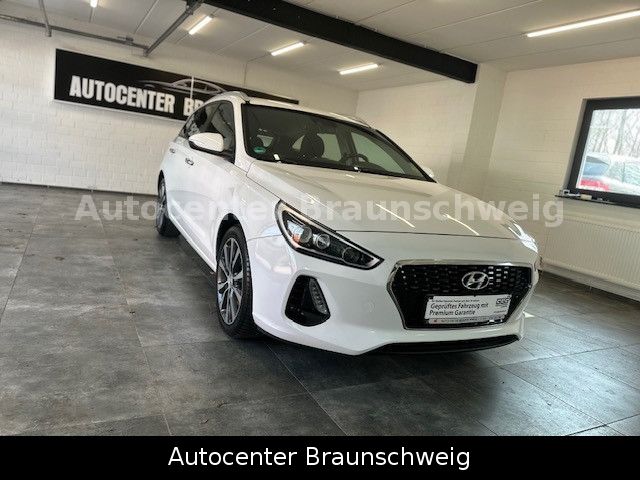 Hyundai i30 198.000 km 7.990 &euro; Braunschweig 38112