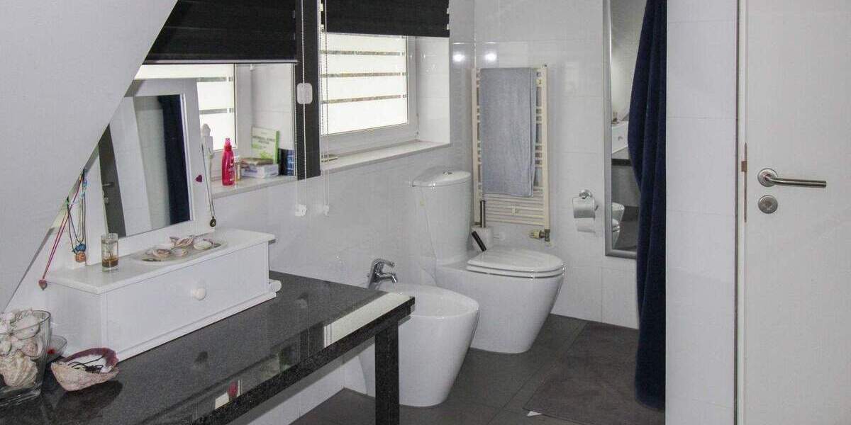 Einfamilienhaus Braunschweig Weststadt - 8 Zimmer, 394 m&sup2;, 649.000&euro; | Angebot:24669091