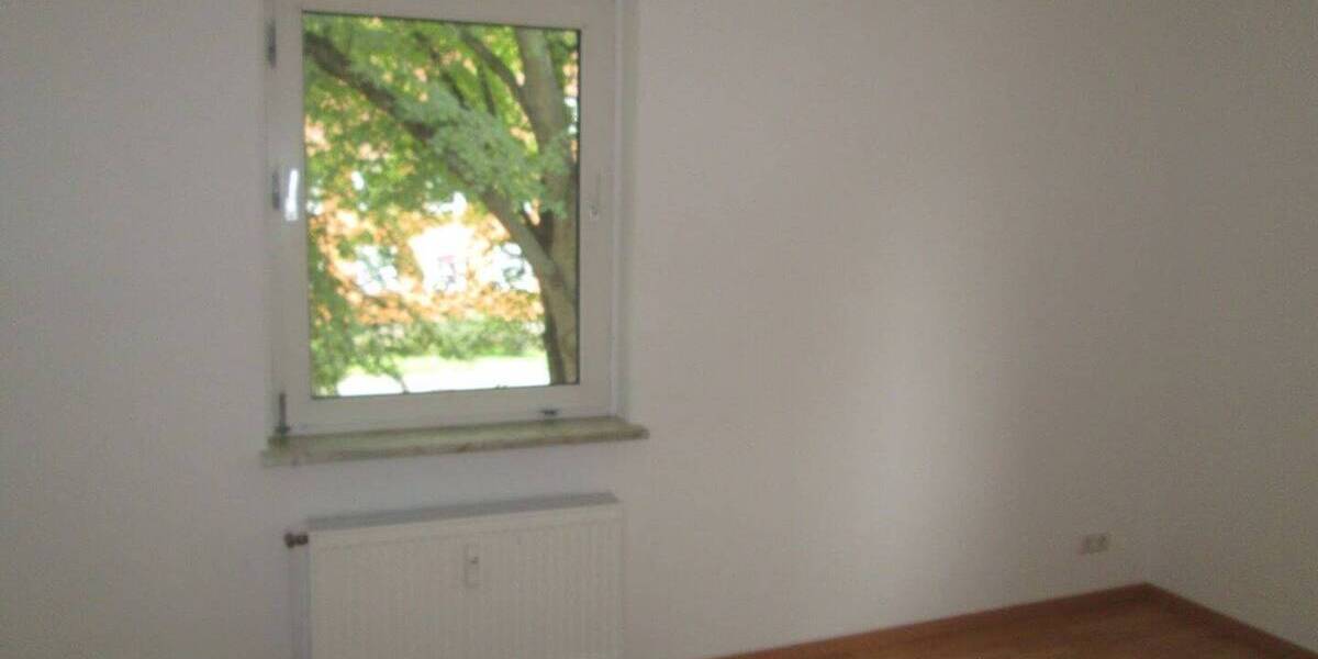 Etagenwohnung Salzgitter Lebenstedt - 3 Zimmer, 67 m&sup2;, 359&euro; | Angebot:23626638