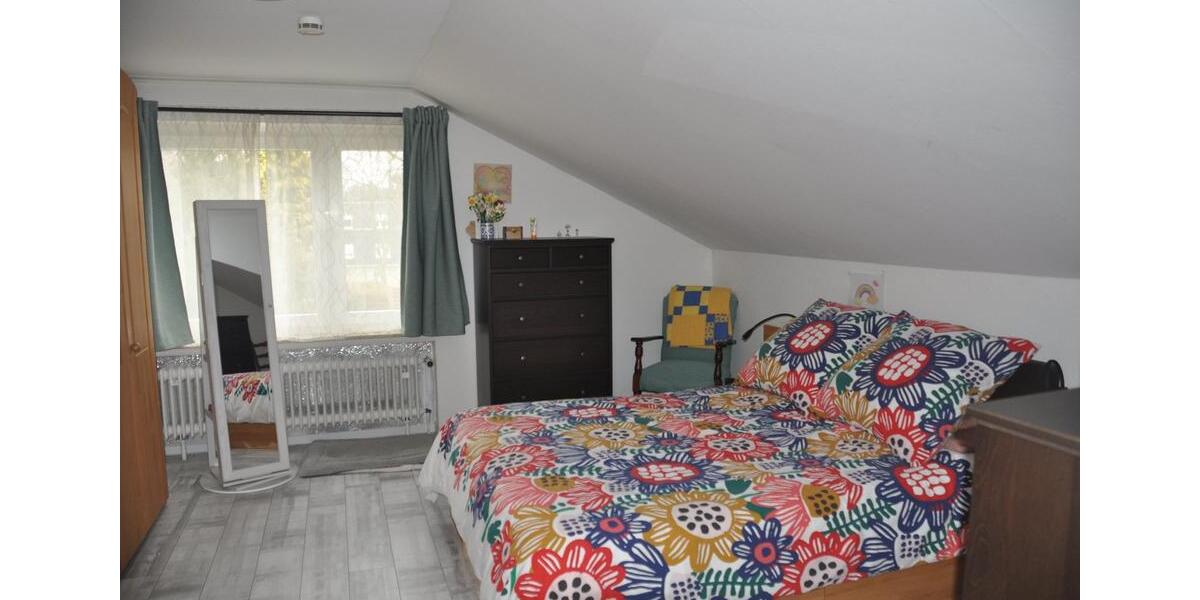 Doppelhaushälfte Braunschweig Wabe-Schunter-Beberbach - 7 Zimmer, 120 m&sup2;, 360.000&euro; | Angebot:25783016