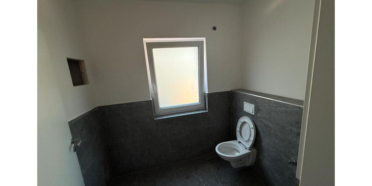 Etagenwohnung Wolfenbüttel Adersheim - 4 Zimmer, 121 m&sup2;, 1.330&euro; | Angebot:27596548