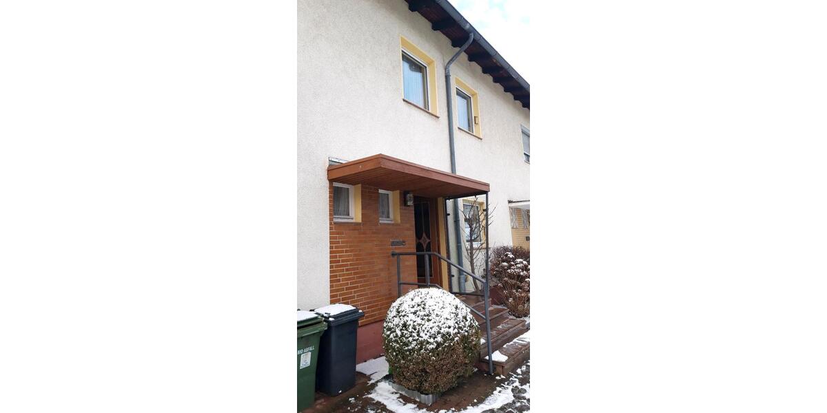 Reihenhaus Braunschweig Broitzem - 6.5 Zimmer, 85 m&sup2;, 210.000&euro; | Angebot:24783973