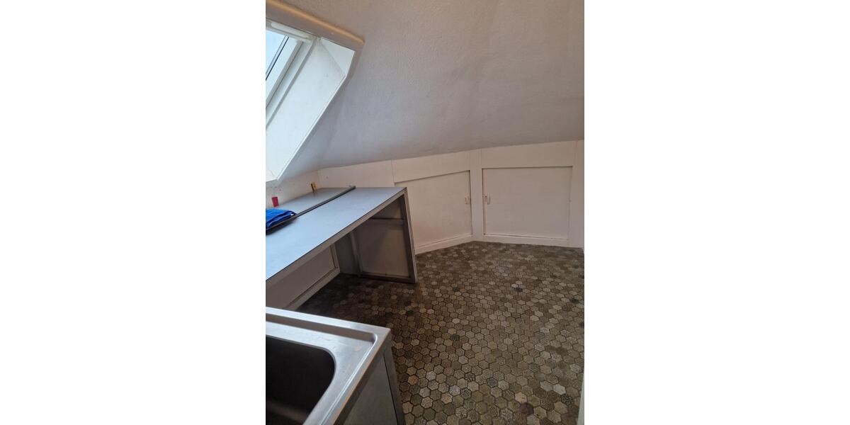 Dachgeschoßwohnung Braunschweig Westliches Ringgebiet - 2 Zimmer, 37 m&sup2;, 400&euro; | Angebot:25408687