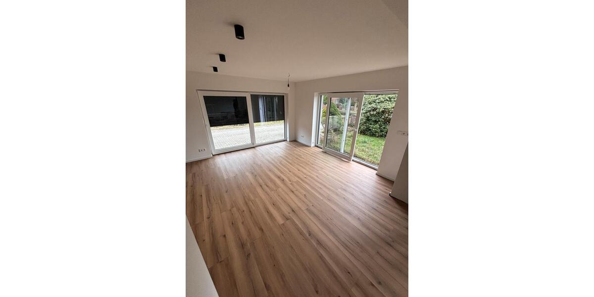Doppelhaushälfte Sassenburg - 4 Zimmer, 157 m&sup2;, 1.570&euro; | Angebot:24490455