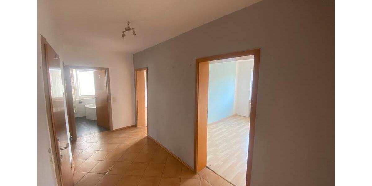 Etagenwohnung Salzgitter Ortschaft Ost - 4 Zimmer, 110 m&sup2;, 800&euro; | Angebot:24627101