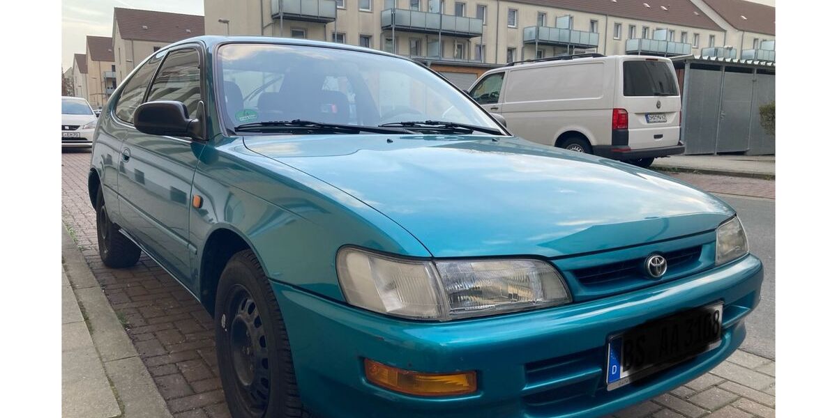 Toyota Corolla 98.000 km 3.000 &euro; Braunschweig 38114
