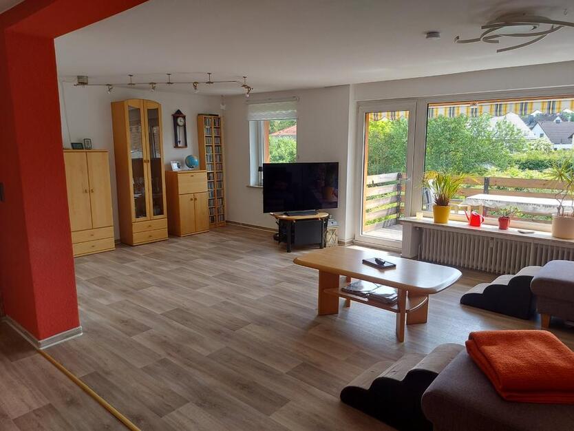 4 Zimmer Eigentumswohnung mit großem Garten von Privat