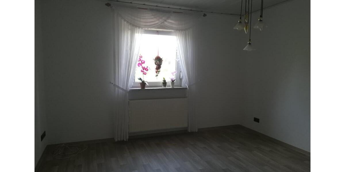 Doppelhaushälfte Edemissen - 4 Zimmer, 120 m&sup2;, 780&euro; | Angebot:24670354