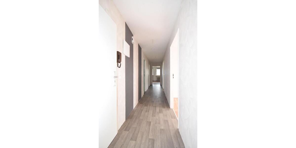 Dachgeschoßwohnung Vechelde - 4 Zimmer, 95 m&sup2;, 400&euro; | Angebot:26631030