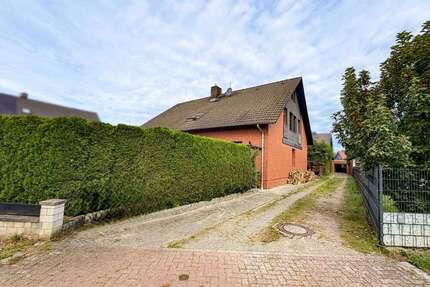 Haus Königslutter am Elm - 8 Zimmer, 239 m&sup2;, 220.000&euro; | Angebot:27548426