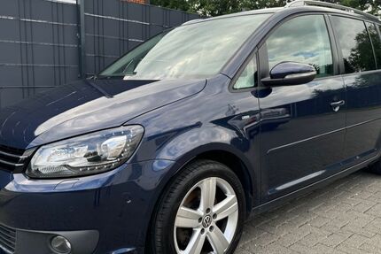 VW Touran 170.828 km 11.499 &euro; Braunschweig 38120