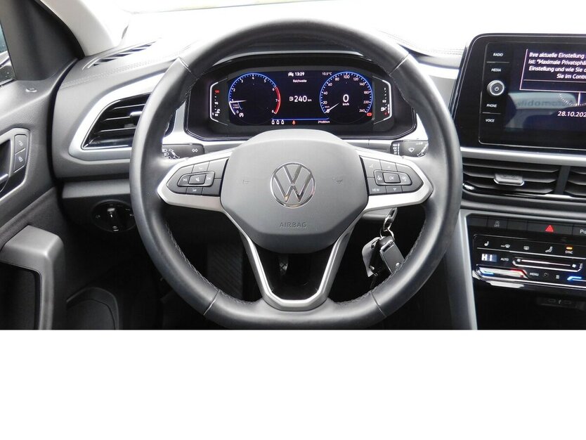 VW T-Roc 1.5 Life TSI BMT Navi Klima Standheizung 29.700 km 23.990 € Vordorf 38533