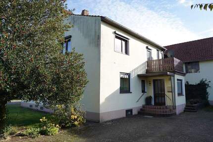 * Eigentumswohnung mit ca. 1.000 m² Grundstücksanteil * - 3-Zi.- Wohnung mit Garage in Wipshausen 3 zimmer