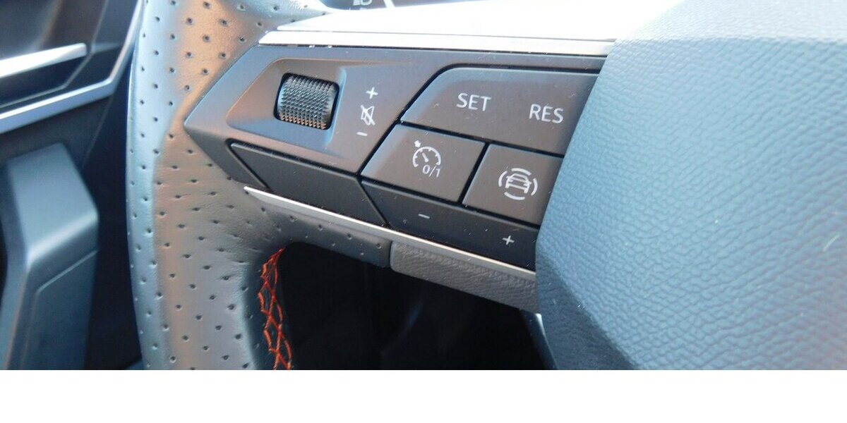 Seat Arona 1.0 FR-Line TSI BMT Navi Klima Alu 20.400 km 17.390 &euro; Vordorf 38533