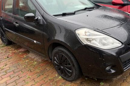 Renault Clio 68.000 km 4.350 &euro; Wolfenbüttel (Halchter) 38304