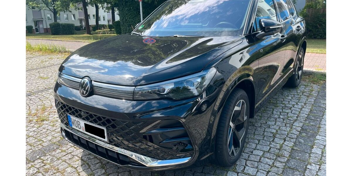 VW Tiguan 15.000 km 51.900 &euro; Wolfsburg 38444