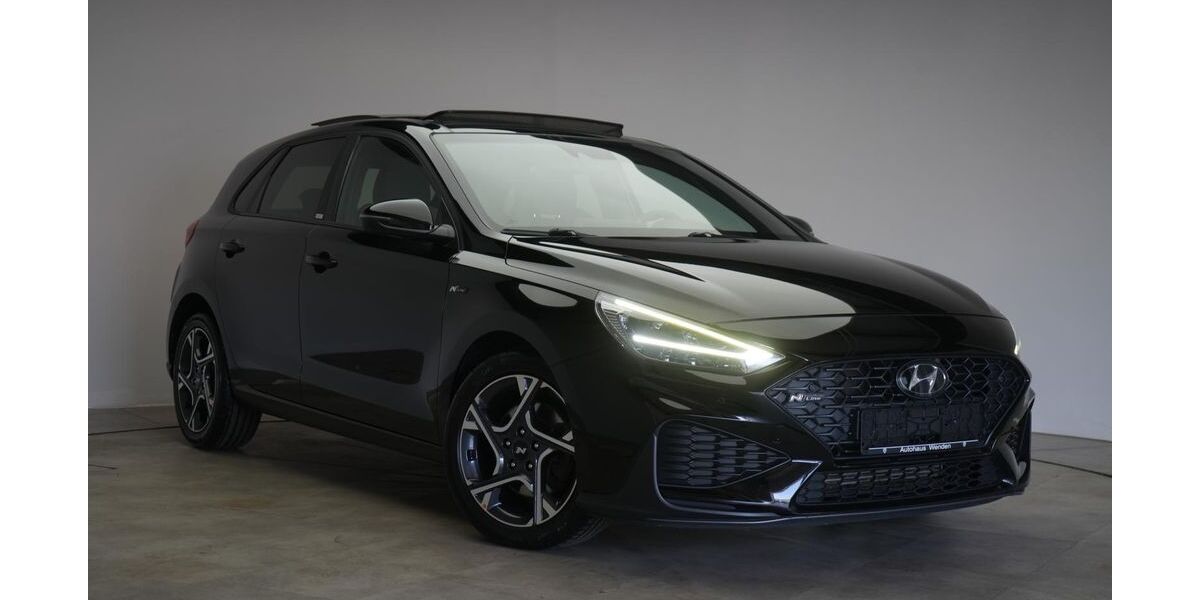 Hyundai i30 81.000 km 15.490 &euro; Braunschweig 38110