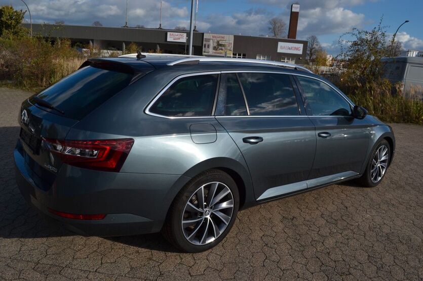 Skoda Superb 220.435 km 11.999 € Braunschweig-Rüningen 38122