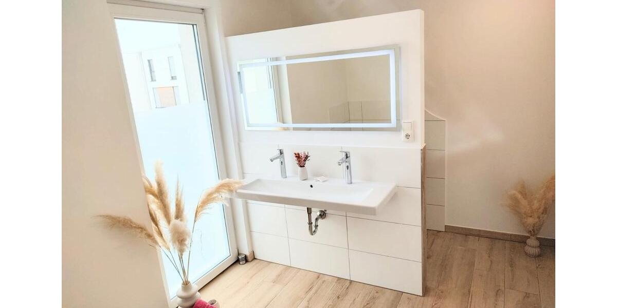 Doppelhaushälfte Wolfenbüttel Ahlum - 8 Zimmer, 200 m&sup2;, 2.490&euro; | Angebot:27610556