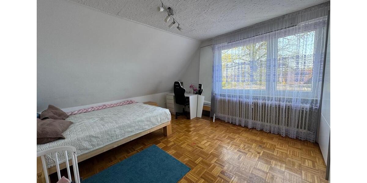 Dachgeschoßwohnung Calberlah - 4 Zimmer, 76 m&sup2;, 600&euro; | Angebot:26421273
