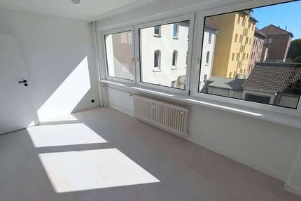 Wohnung Braunschweig Östliches Ringgebiet - 3 Zimmer, 83 m&sup2;, 239.000&euro; | Angebot:27133472