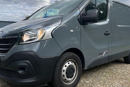 Renault Trafic 68.100 km 14.890 &euro; Braunschweig 38110
