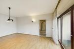 Ein-Zweifamilienhaus mit Tiefgarage & Carport