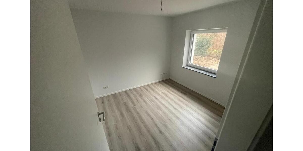 Bungalow Cremlingen - 4 Zimmer, 138 m&sup2;, 1.900&euro; | Angebot:25839914