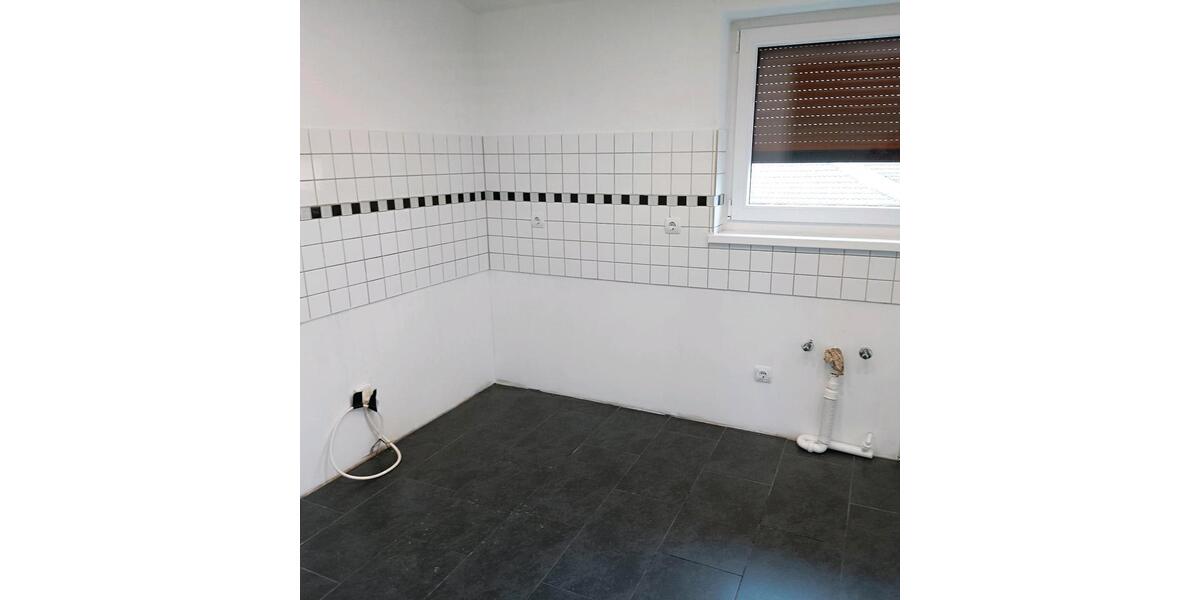Etagenwohnung Isenbüttel - 3 Zimmer, 85 m&sup2;, 690&euro; | Angebot:25898855