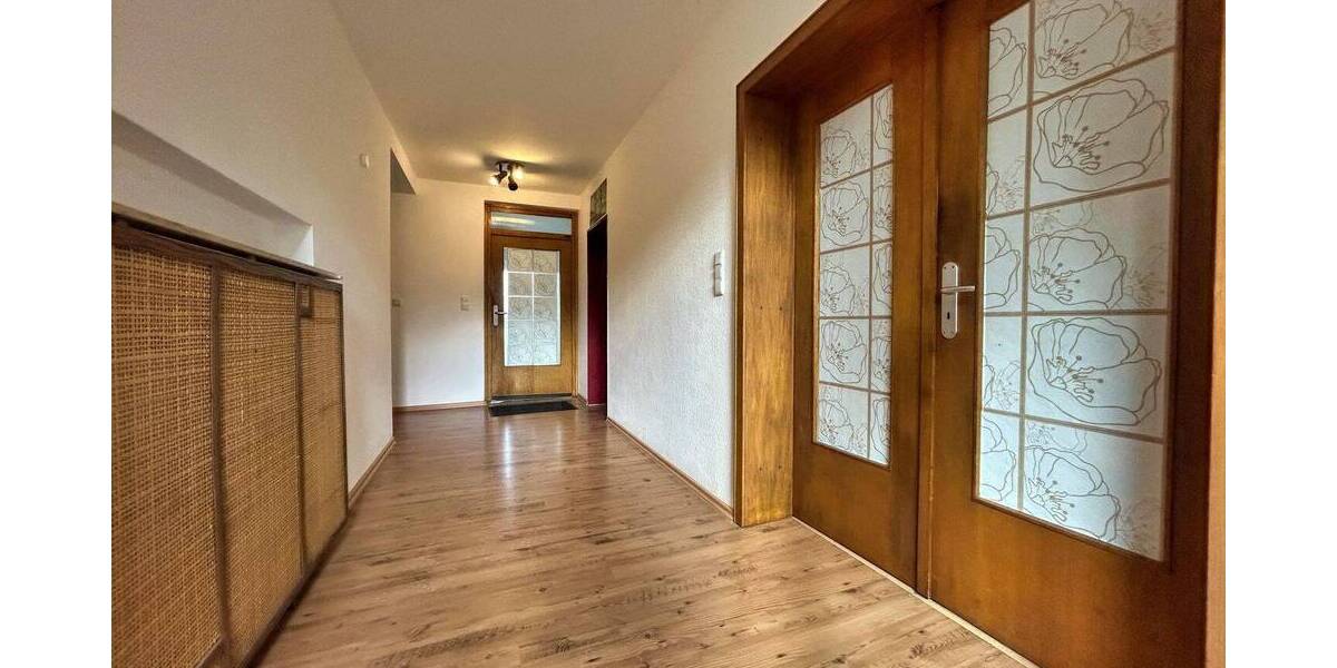 Einfamilienhaus Salzgitter Gebhardshagen - 7 Zimmer, 190 m&sup2;, 275.000&euro; | Angebot:26081017
