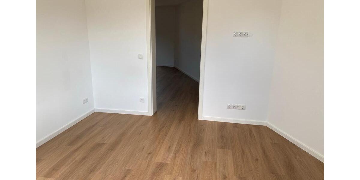 Erdgeschoßwohnung Wolfsburg Alt-Wolfsburg - 3 Zimmer, 80 m&sup2;, 895&euro; | Angebot:25904846