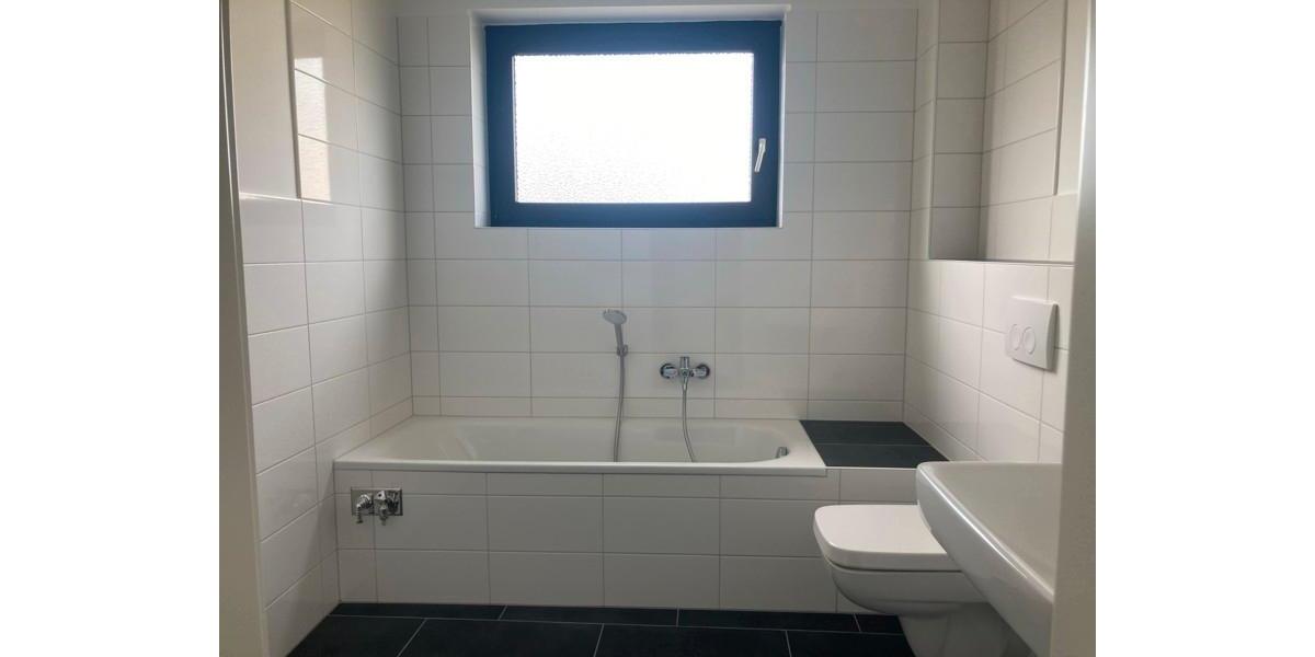 Etagenwohnung Braunschweig Broitzem - 4 Zimmer, 95 m&sup2;, 1.049&euro; | Angebot:25730087