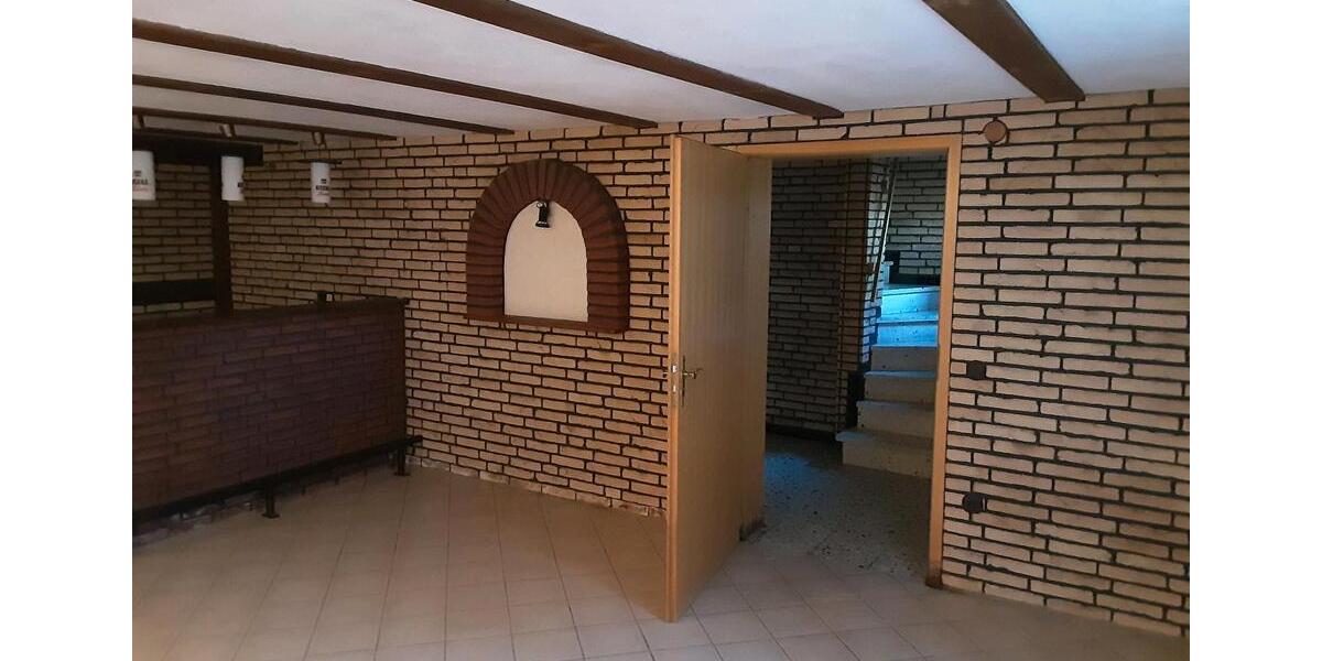 Einfamilienhaus Wendeburg - 10 Zimmer, 220 m&sup2;, 335.000&euro; | Angebot:26006110