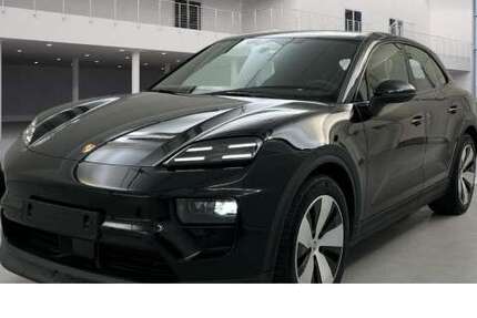 Porsche Macan 18.379 km 75.890 € Wolfsburg 38440