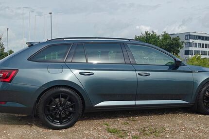 Skoda Superb 75.000 km 22.999 &euro; Wolfsburg 38440