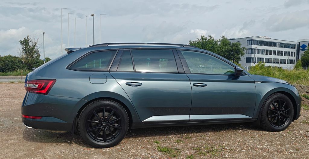 Skoda Superb 75.000 km 22.999 &euro; Wolfsburg 38440