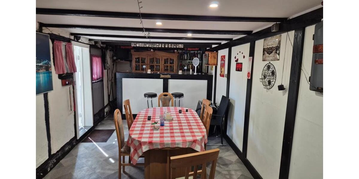 Mehrfamilienhaus, Wohnhaus Königslutter am Elm - 8 Zimmer, 172 m&sup2;, 195.000&euro; | Angebot:26647833