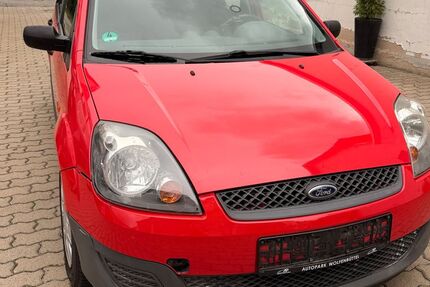 Ford Fiesta 157.000 km 3.290 &euro; Salzgitter 38229