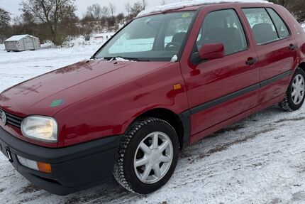 VW Golf 84.500 km 2.900 &euro; Wolfsburg 38444