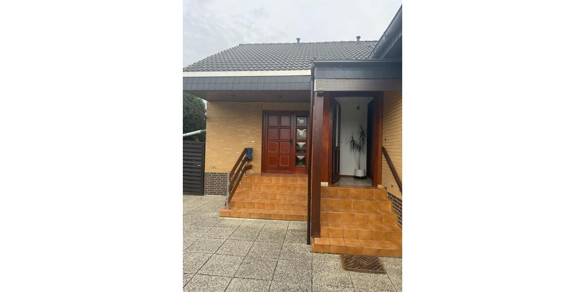 Einfamilienhaus Wolfsburg Ehmen - 10 Zimmer, 171 m&sup2;, 460.000&euro; | Angebot:23503558