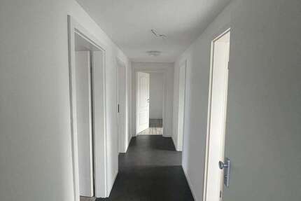 Wohnung Wolfsburg Hellwinkel - 4 Zimmer, 70 m&sup2;, 600&euro; | Angebot:24877192