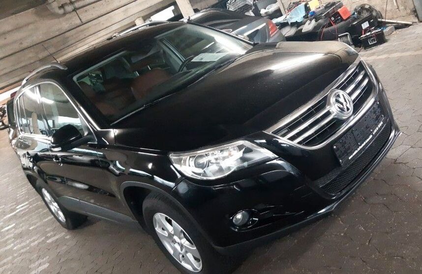 VW Tiguan 155.530 km 10.090 € Braunschweig 38100