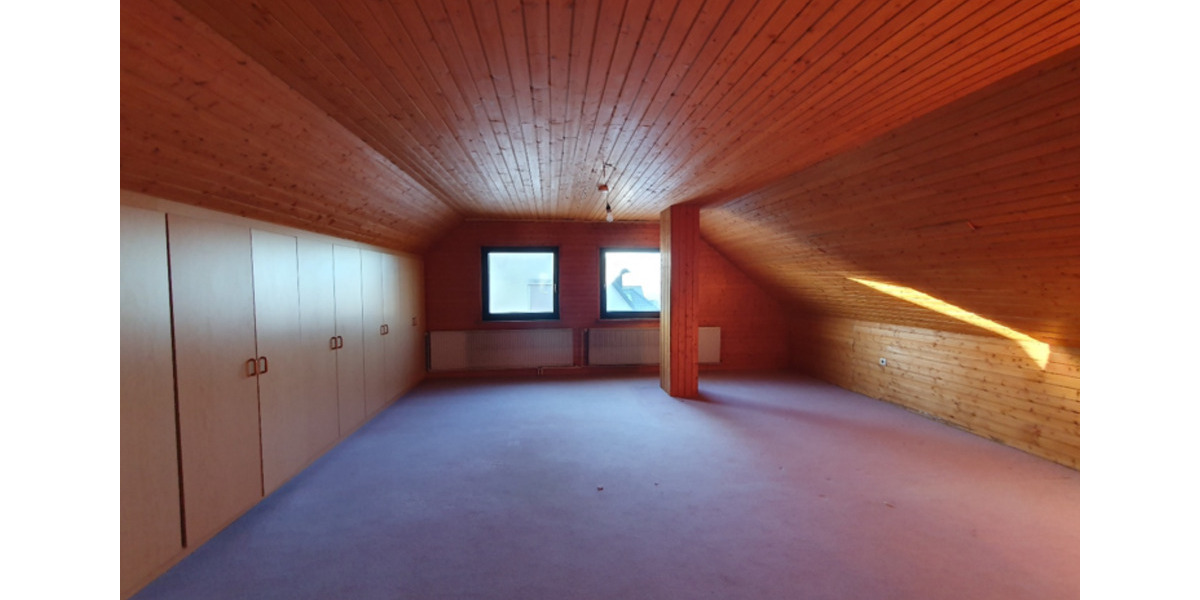 Großes Einfamilienhaus mit 6 Zimmern am Heidbergsee 6 zimmer