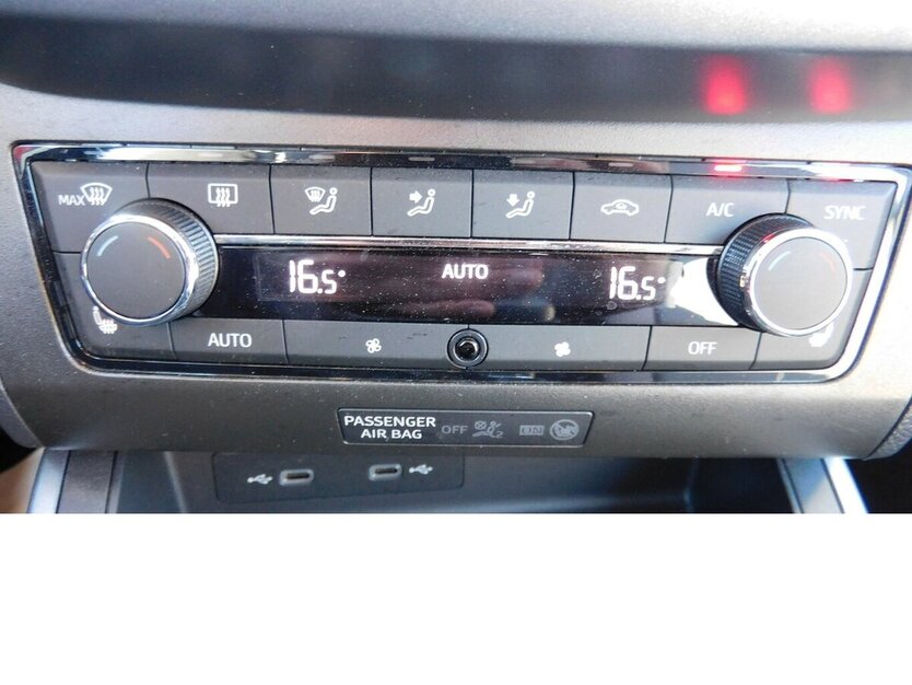 Seat Arona 1.0 Style Beats TSI BMT Klima Navi Alu 31.900 km 15.990 € Vordorf 38533