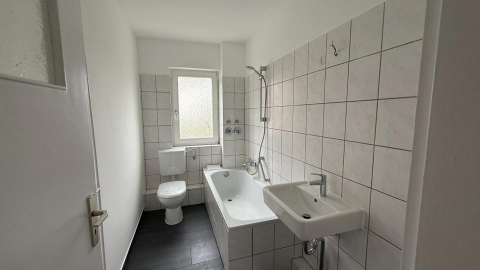 Erdgeschoßwohnung Wolfsburg Alt-Wolfsburg - 3 Zimmer, 65 m&sup2;, 567&euro; | Angebot:25898601