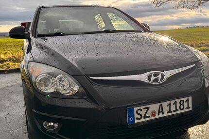 Hyundai i30 148.300 km 2.350 € Salzgitter 38239