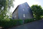 Großzügige Mietwohnung mit Balkon, Gartennutzung und eigener Garage