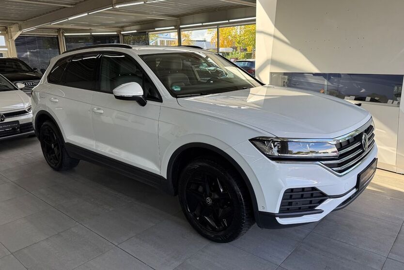 VW Touareg 50.000 km 50.490 € Braunschweig 38116