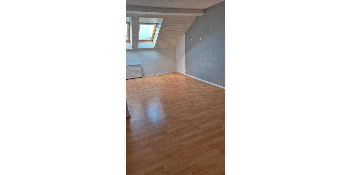 Dachgeschoßwohnung Salzgitter Ortschaft Nord - 2 Zimmer, 62 m&sup2;, 365&euro; | Angebot:25782482