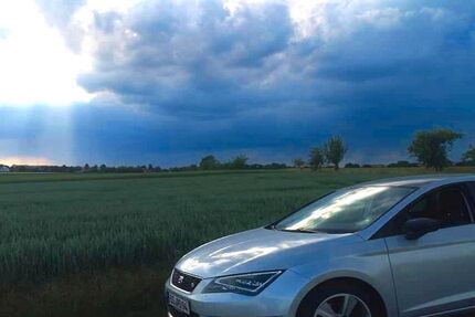 Seat Leon 82.000 km 13.900 € Braunschweig 38122